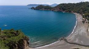 Doğa'nın içinde İnlice'de bir ev